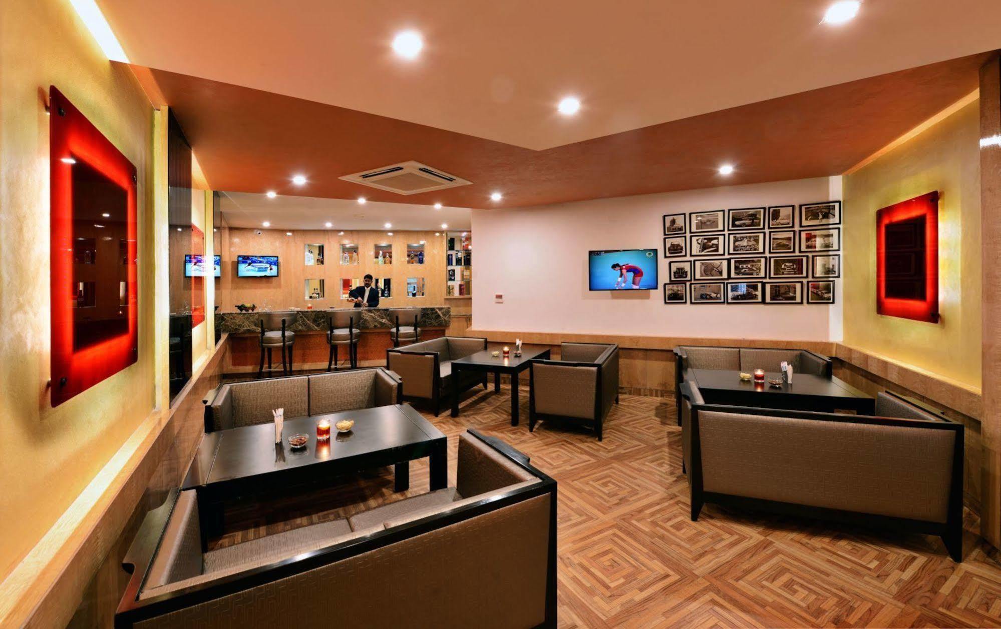 Jk Clarks Exotica Hotel Dalhousie Exterior photo